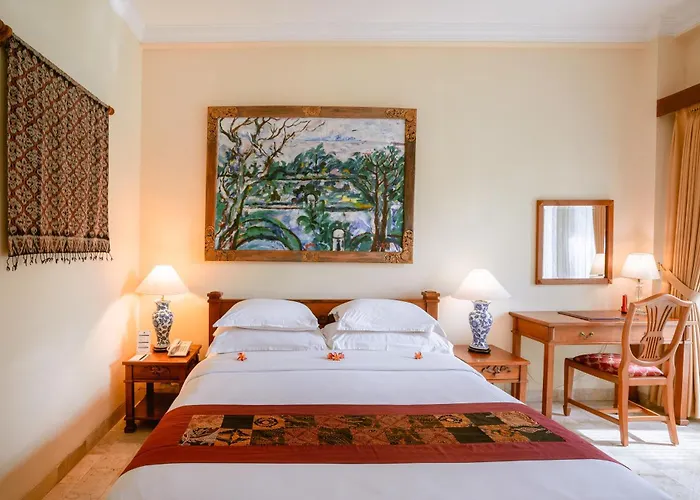 Kumala Pantai 3* Legian (Bali)