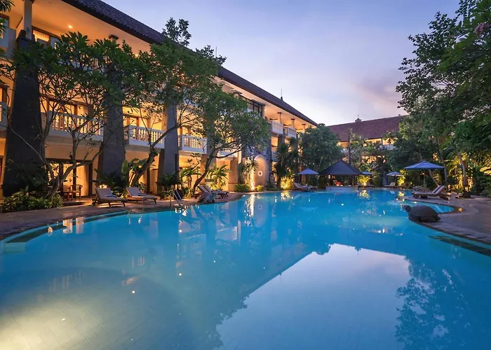 Hotel Kumala Pantai 3*