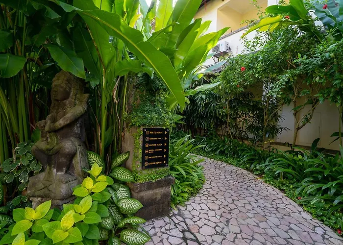 Kumala Pantai Hotel