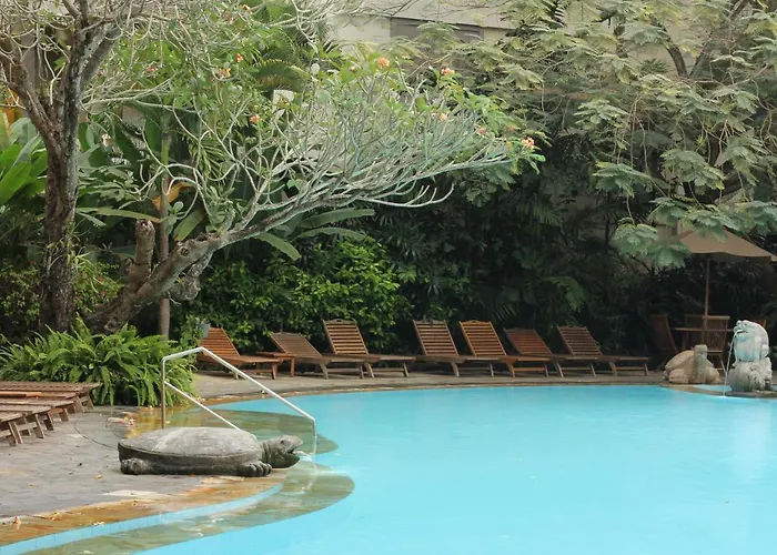 Kumala Pantai 3* Legian (Bali)