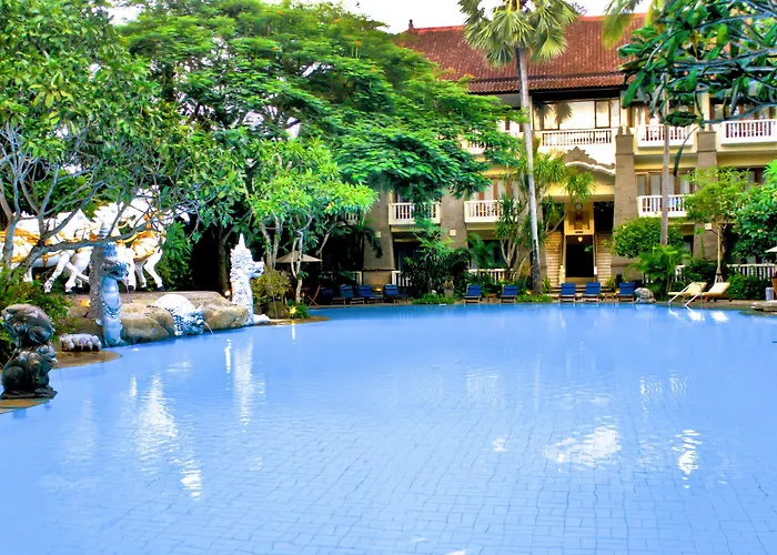 Kumala Pantai 3*